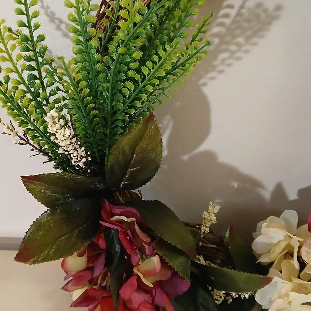 Small grapevine wreath with greenery & hydrangeas